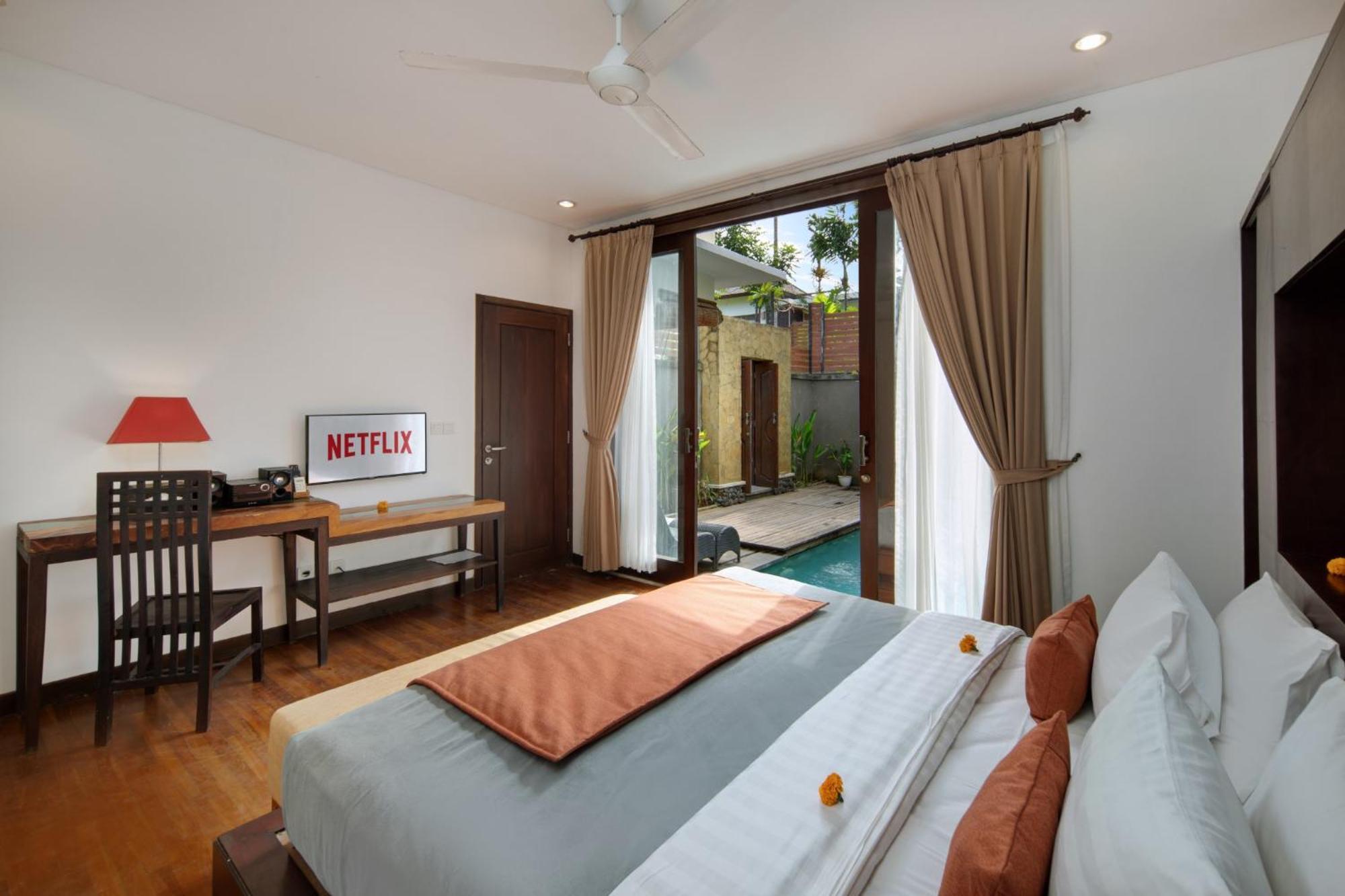 Canggu Circle Villa By Ini Vie Hospitality Exterior photo