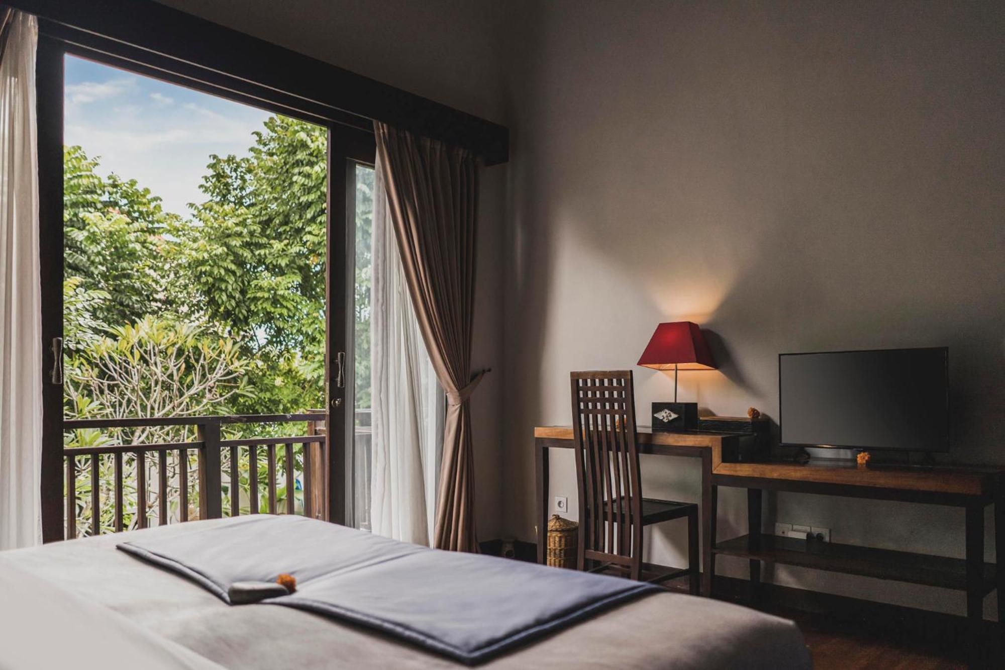 Canggu Circle Villa By Ini Vie Hospitality Exterior photo
