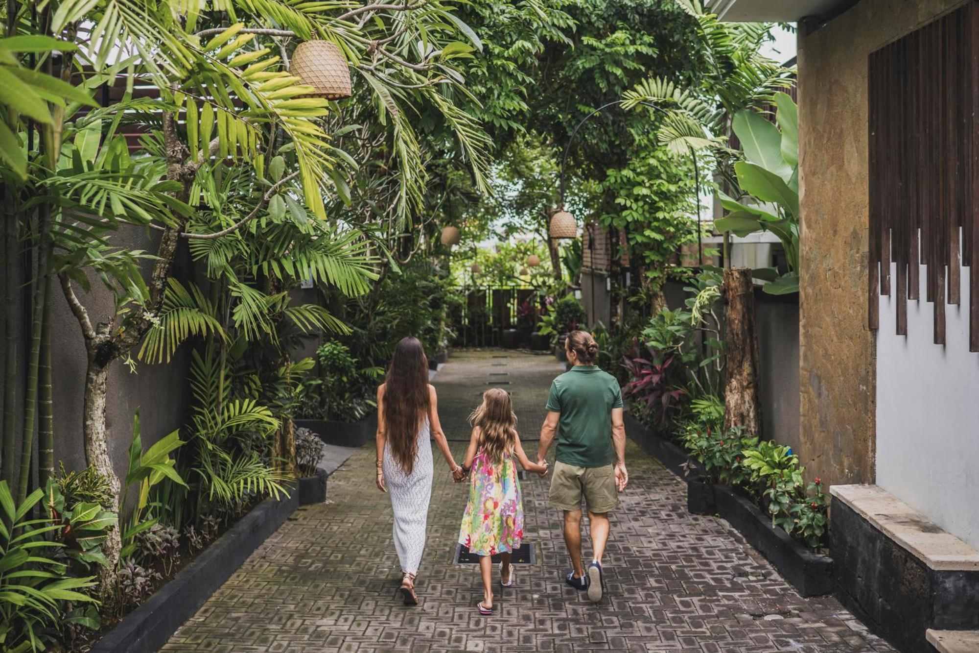 Canggu Circle Villa By Ini Vie Hospitality Exterior photo