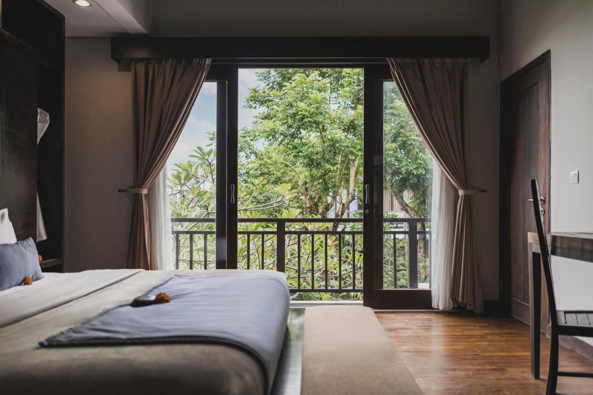Canggu Circle Villa By Ini Vie Hospitality Exterior photo