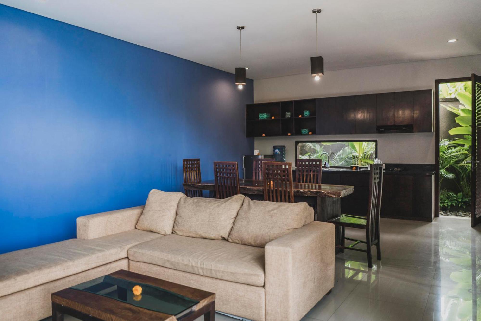 Canggu Circle Villa By Ini Vie Hospitality Exterior photo
