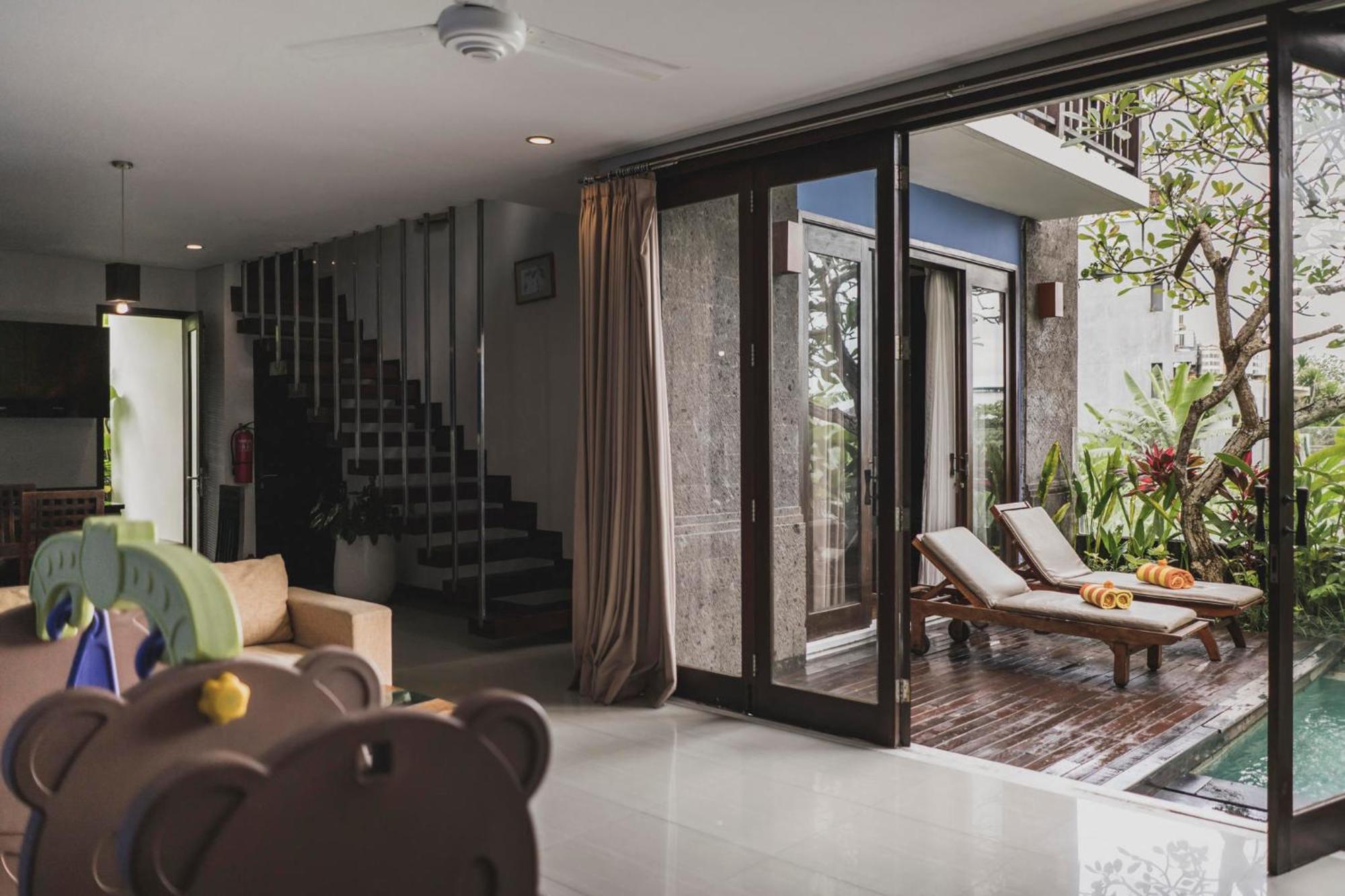 Canggu Circle Villa By Ini Vie Hospitality Exterior photo
